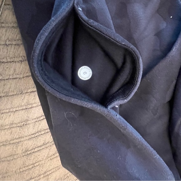 Lululemon leggings - Picture 3 of 6